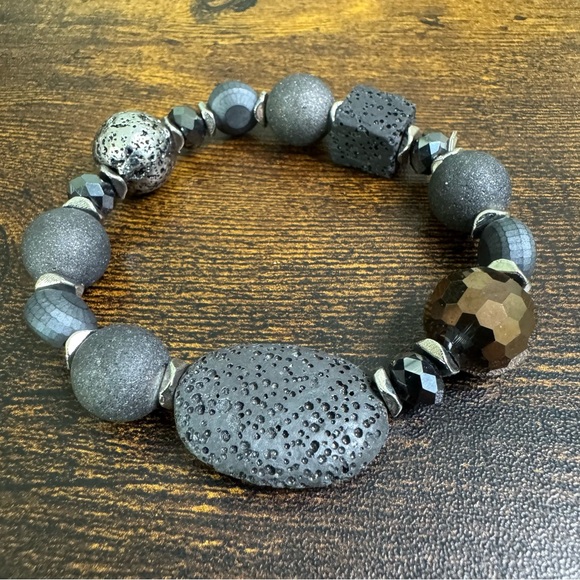Unisex Essential Oil Diffuser Lava And Black Stone Bead Stretch Bracelet Chunky - Picture 2 of 10